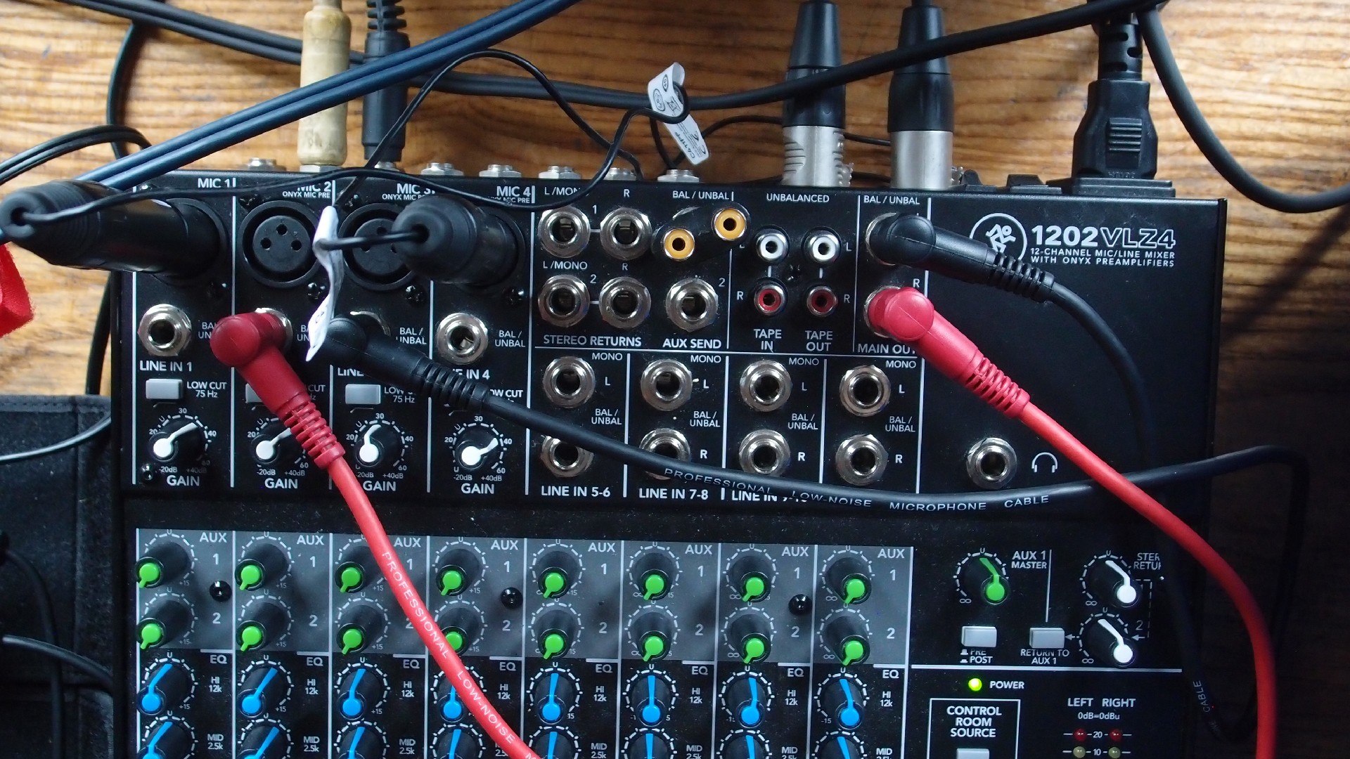 Unbalanced Out als Vocoder In mit Preamp über Kanal 2/3, Insert out